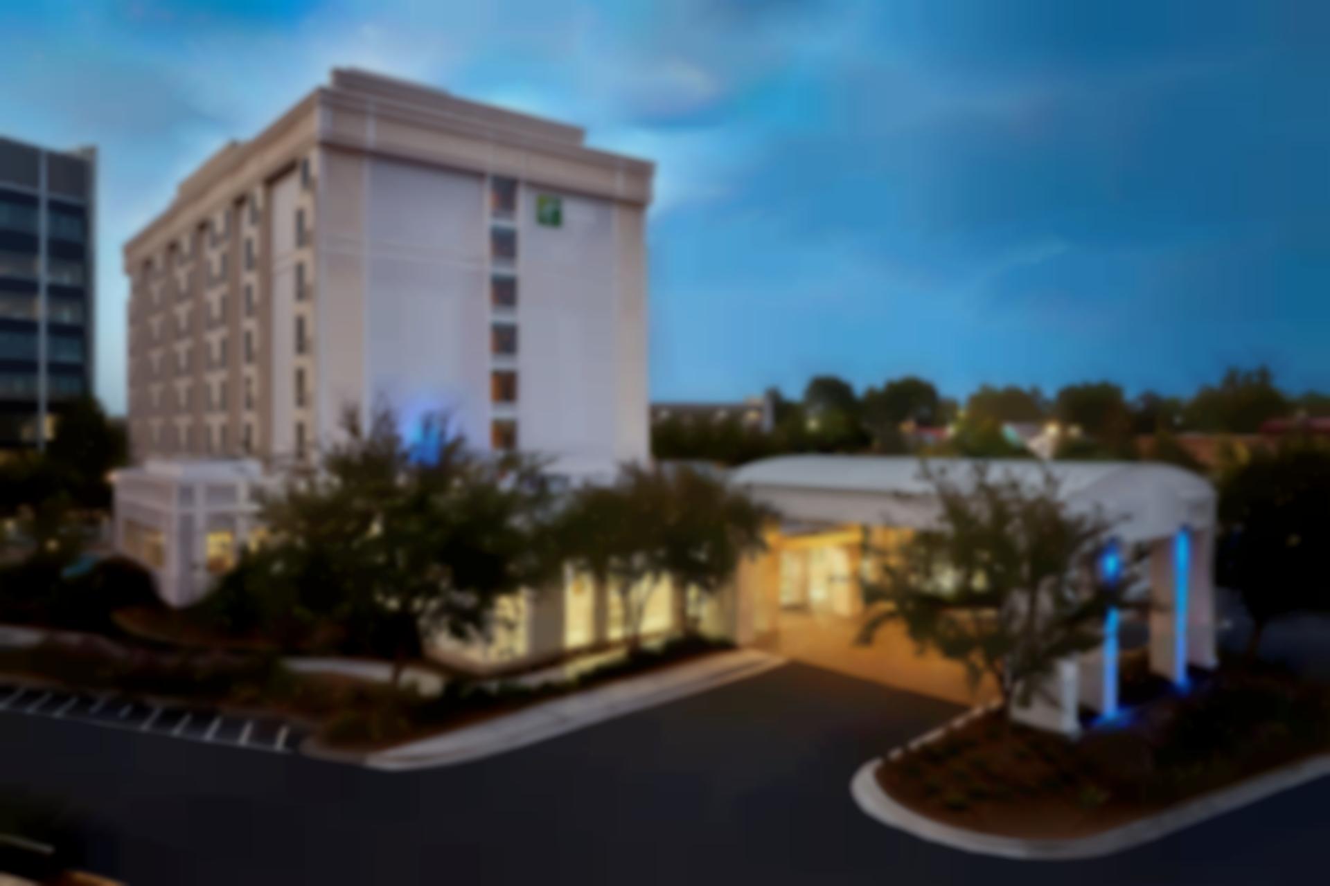 Holiday Inn Express & Suites Charleston Dwtn - Westedge, an IHG Hotel